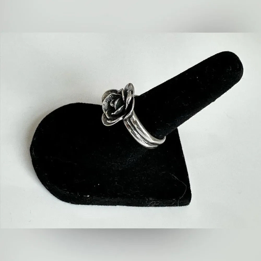 Silpada Retired R2207 Rose Oxidized 3D Flower Blooming Rose Size 6